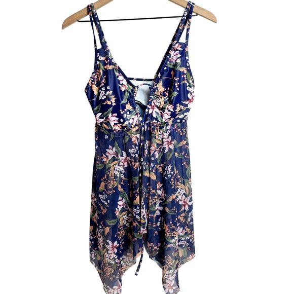 SUMMERMAE WOMEN TANKINI SIZE SMALL FLORAL BLUE PINK GREEN PRINT BRAND NEW - Picture 1 of 5